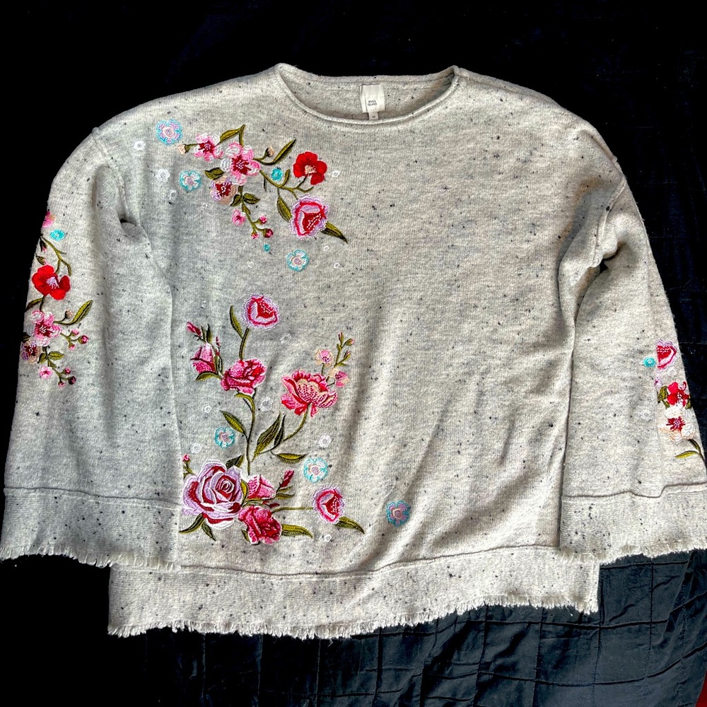 River Island Raw Hem Embroidered Floral Sweater Grey